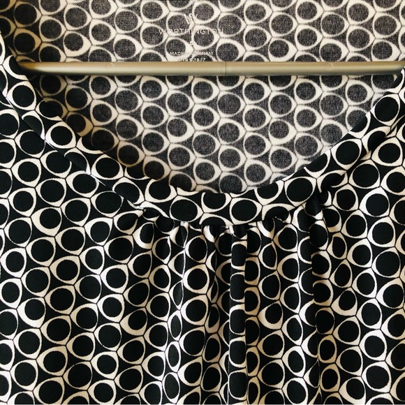 WORTHINGTON Womens Top Size Small Scoop Neckline Black & White Cap Sleeves New - Picture 4 of 9